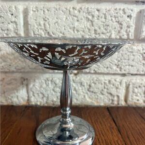 Krome Kraft Vintage pedestal Chrome Dish Preowned Good Condition